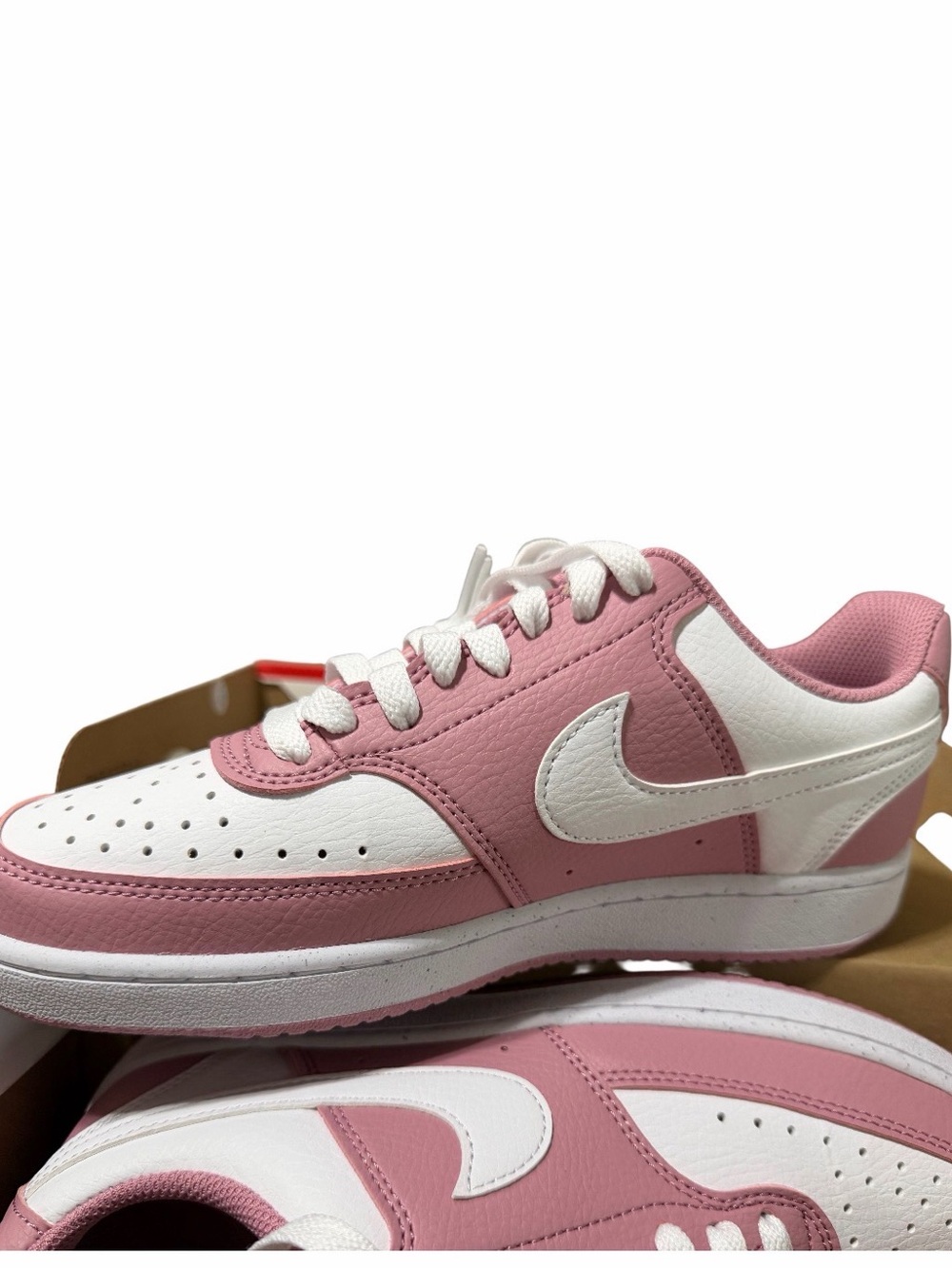 Nike Kids Pink and White Low-Top Sneakers with White Swoosh